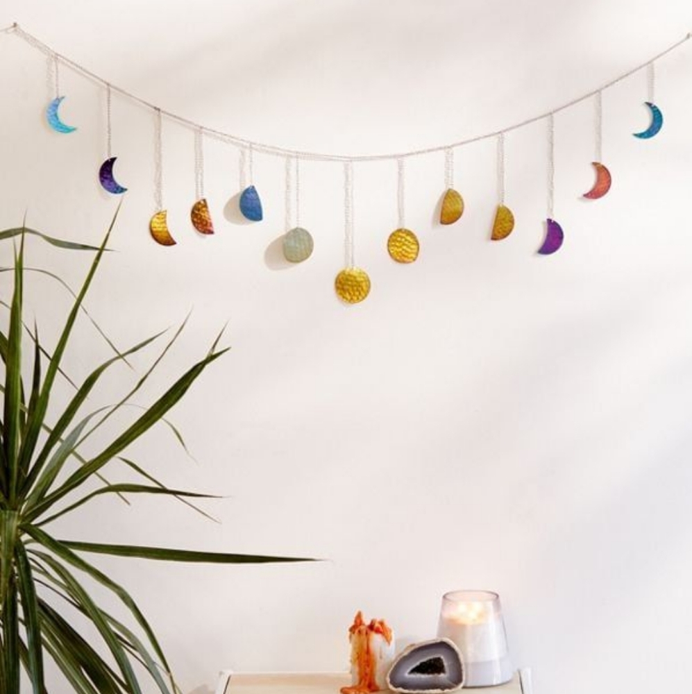NWT | UO Hammered Metal Moon Cycle Banner